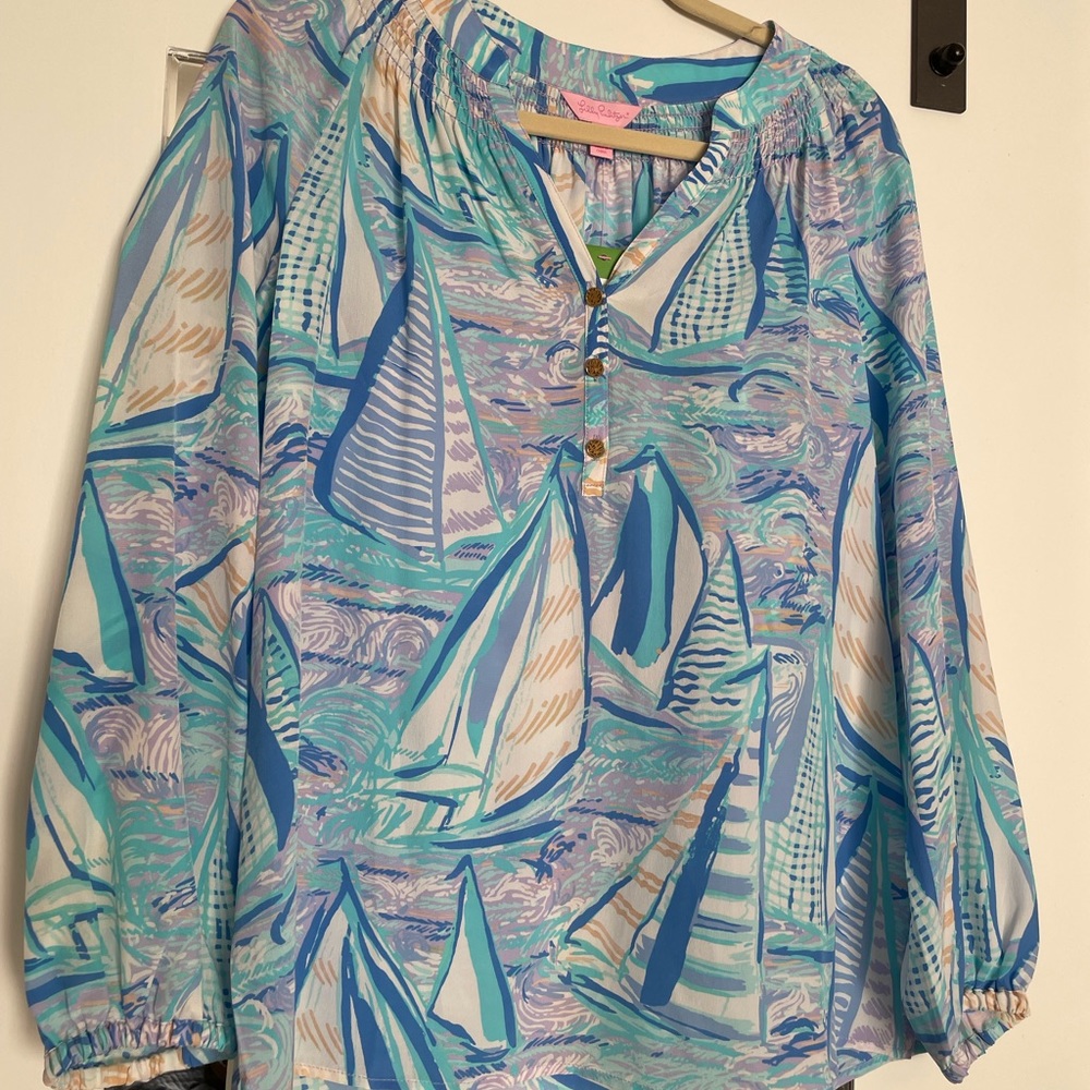 NWT Small Essie Top